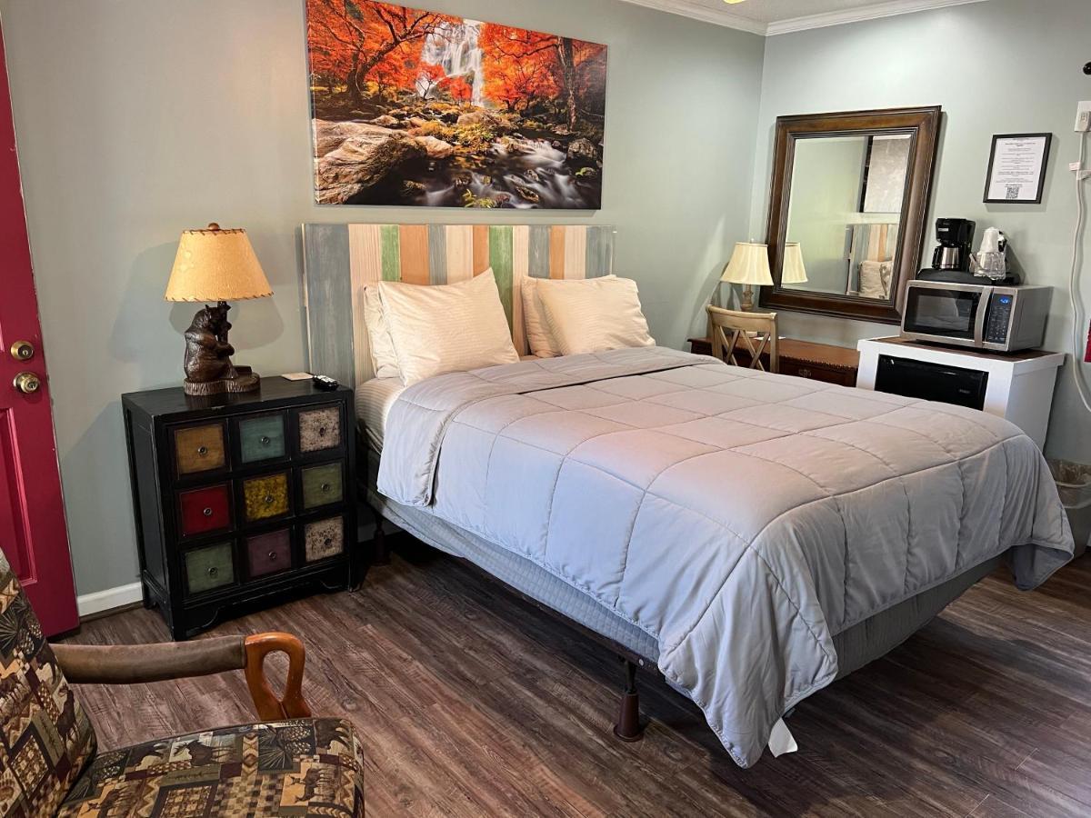 Homestead Inn - בלואינג רוק מראה חיצוני תמונה